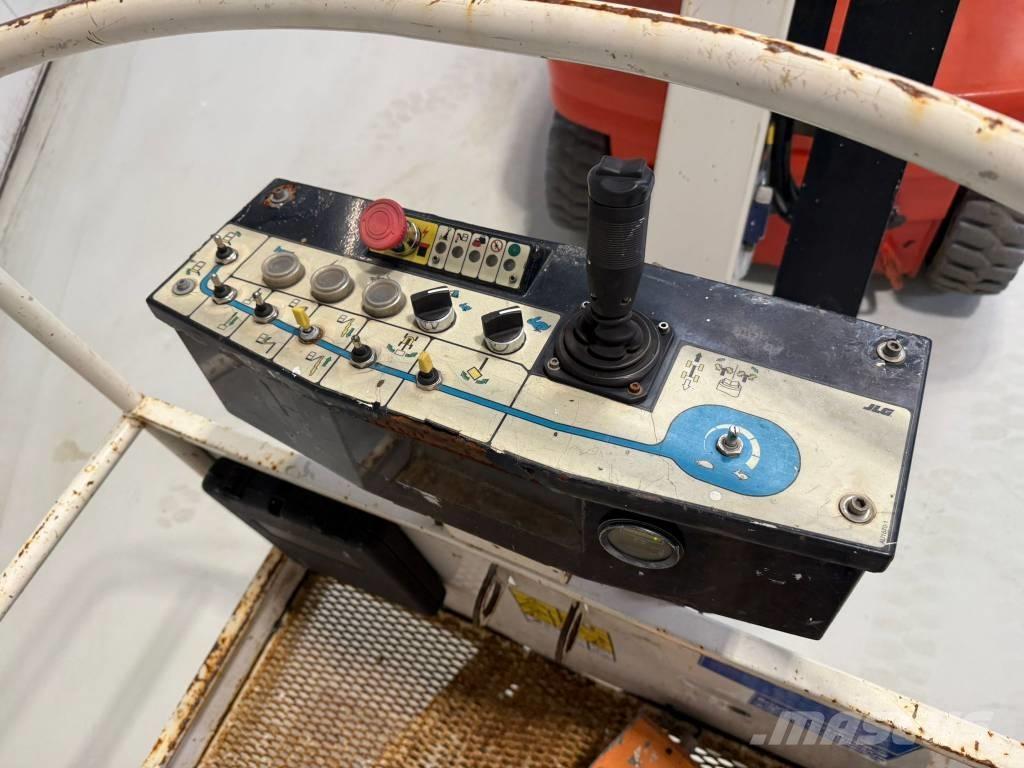 JLG Toucan 1210 Съчленени стрелови подемници