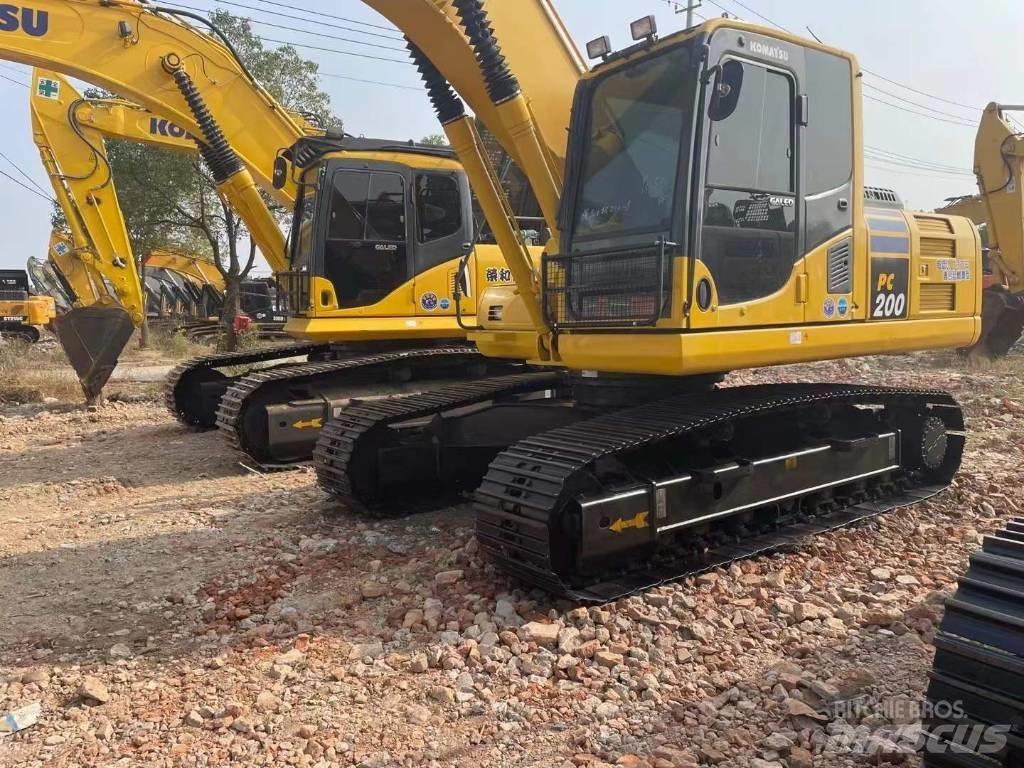 Komatsu PC200 Верижен екскаватор