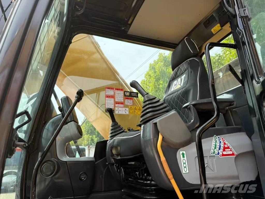 CAT 324 Верижен екскаватор