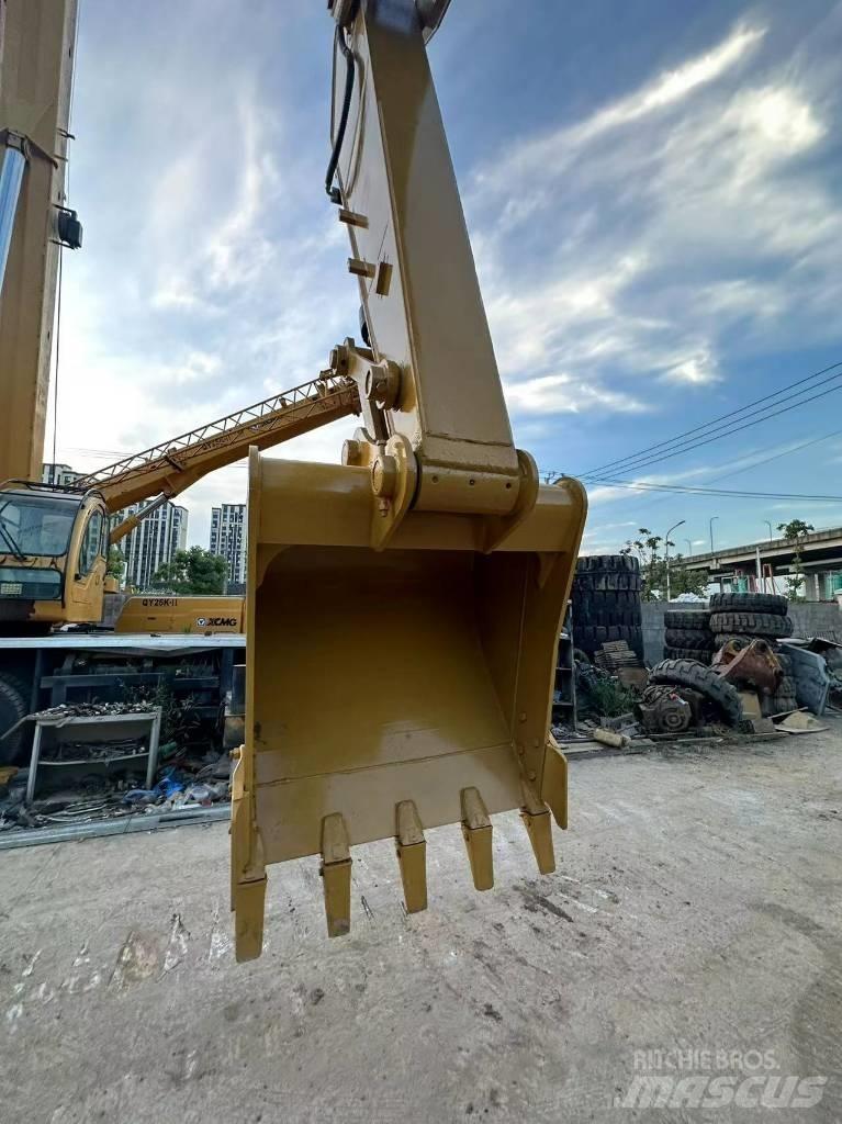 CAT 320D2 Верижен екскаватор