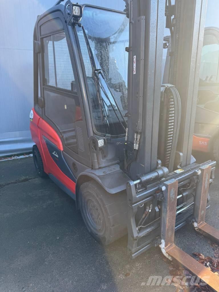 Linde H30D-01 Дизелови камиони