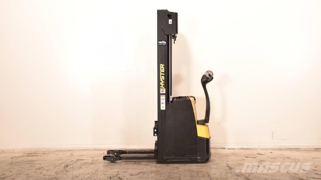 Hyster S1.2-24 Колички високоповдигачи с теглич