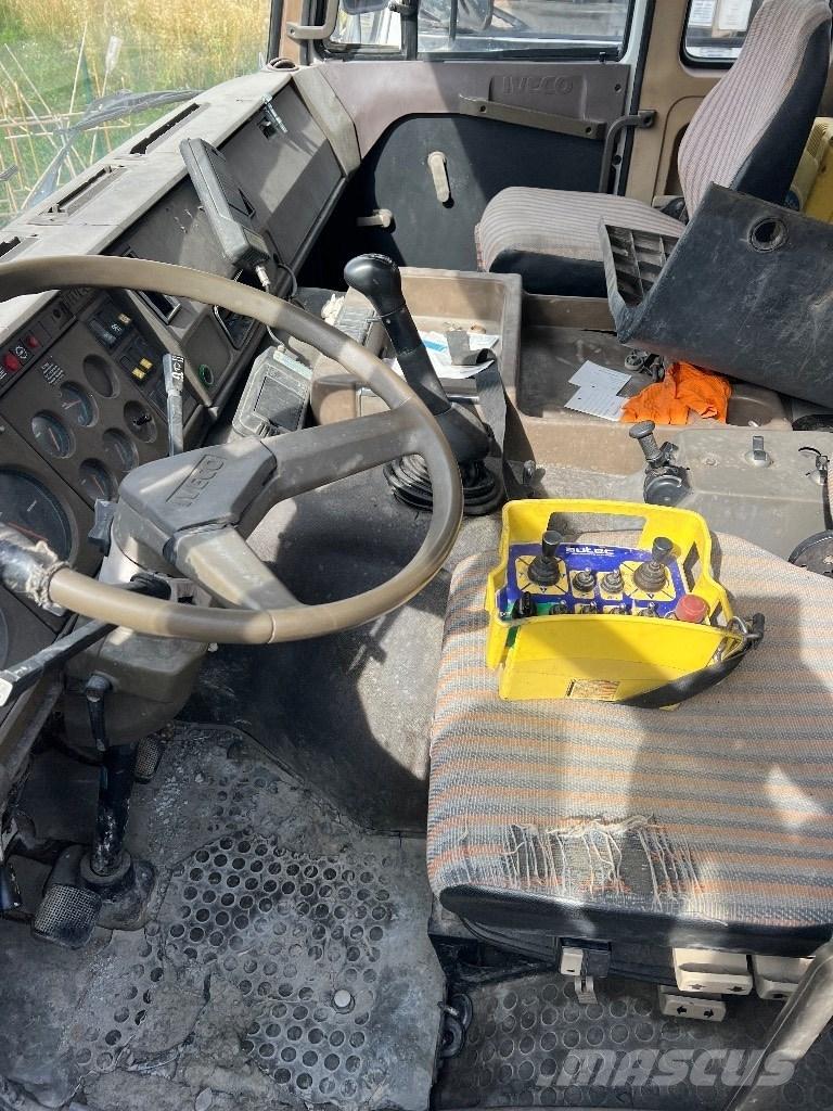 Iveco 330-36 H Бетонопомпи
