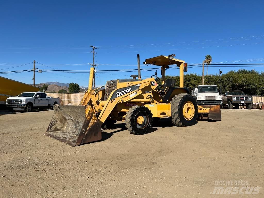 John Deere 210LE Челни товарачи и багери