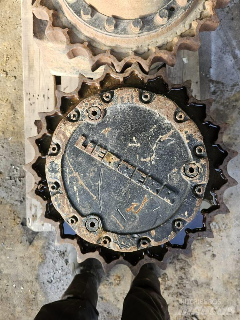 Liebherr 904 Хидравлични