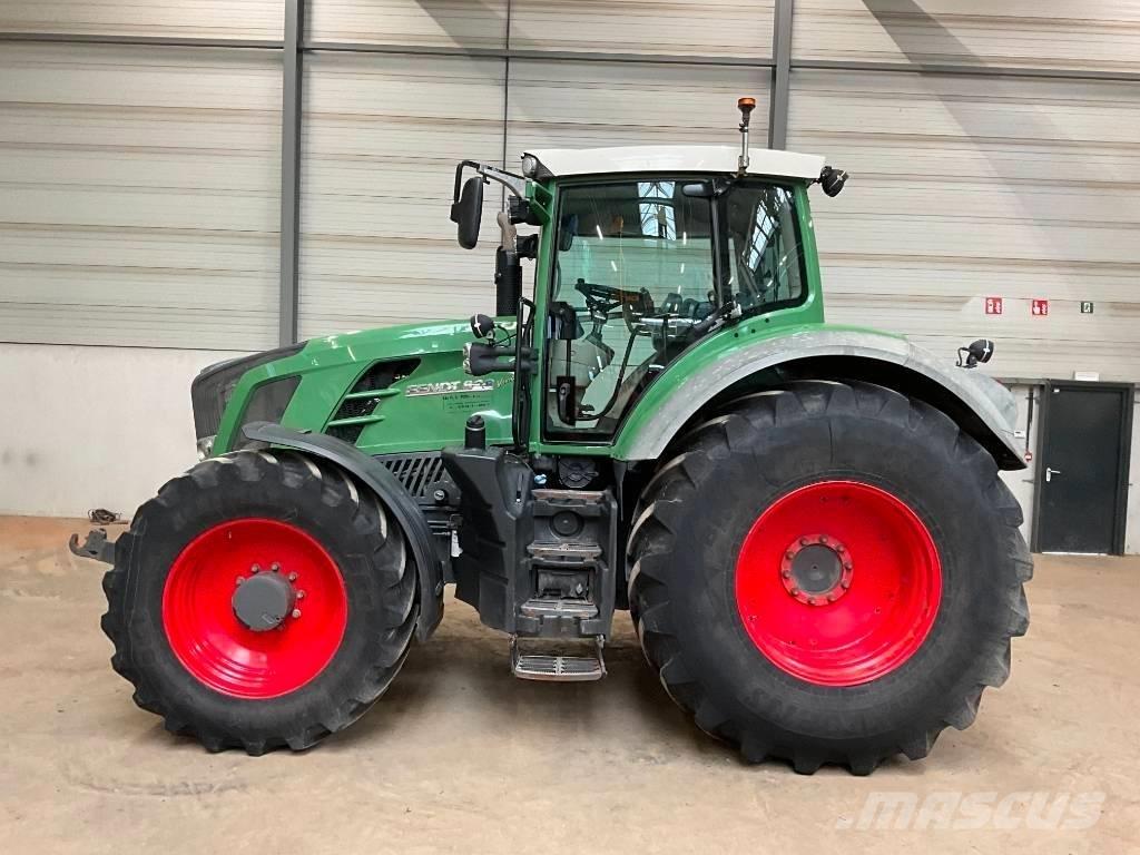 Fendt 828 Vario TMS Трактори