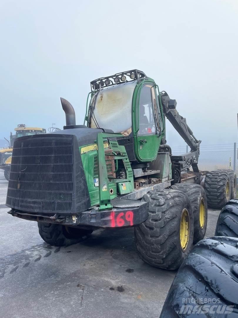 John Deere 1210E Форуардери