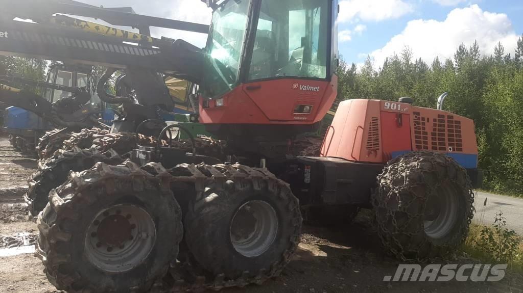 Valmet 901.2 Харвестери