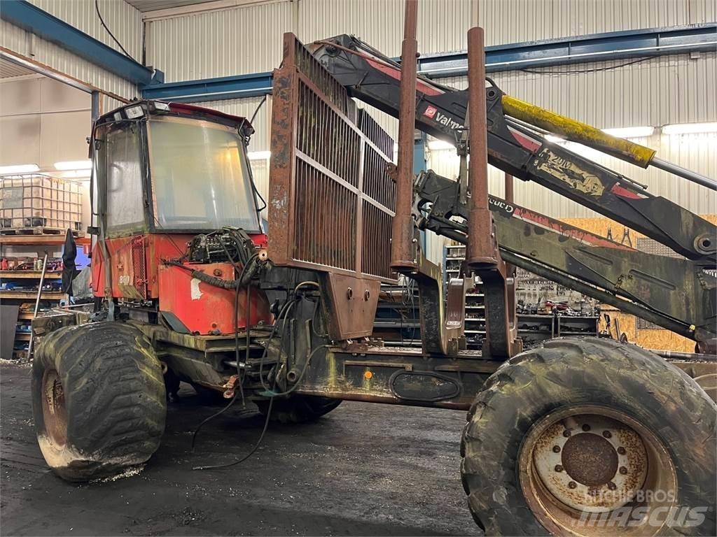 Valmet 860 Форуардери