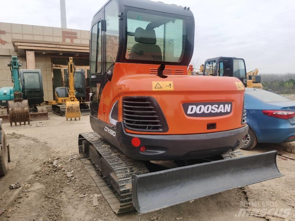 Doosan DX 60 Мини екскаватори < 7 т
