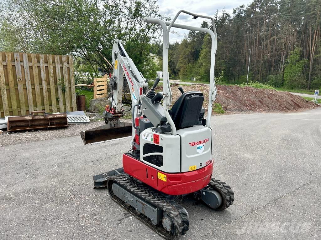 Takeuchi TB 210 R Мини екскаватори < 7 т
