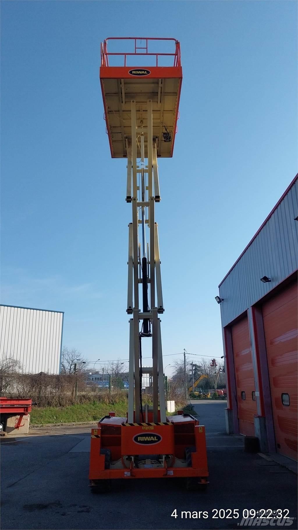 JLG 3394RT Ножични работни платформи