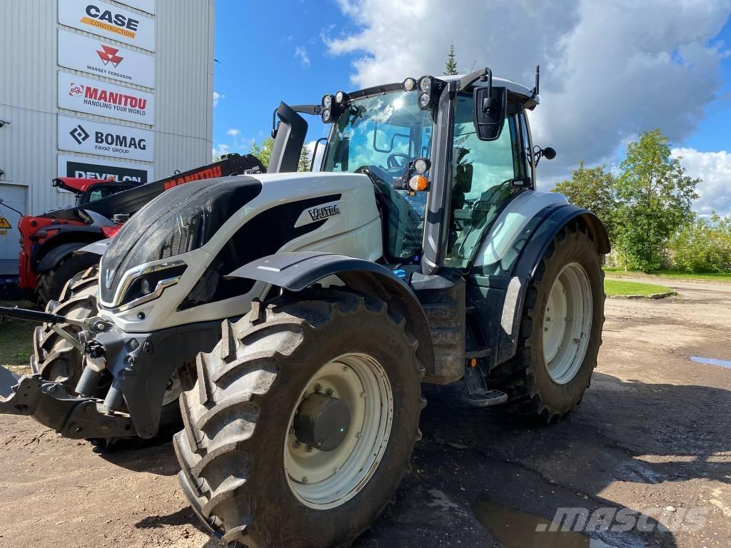 Valtra T 235 Трактори