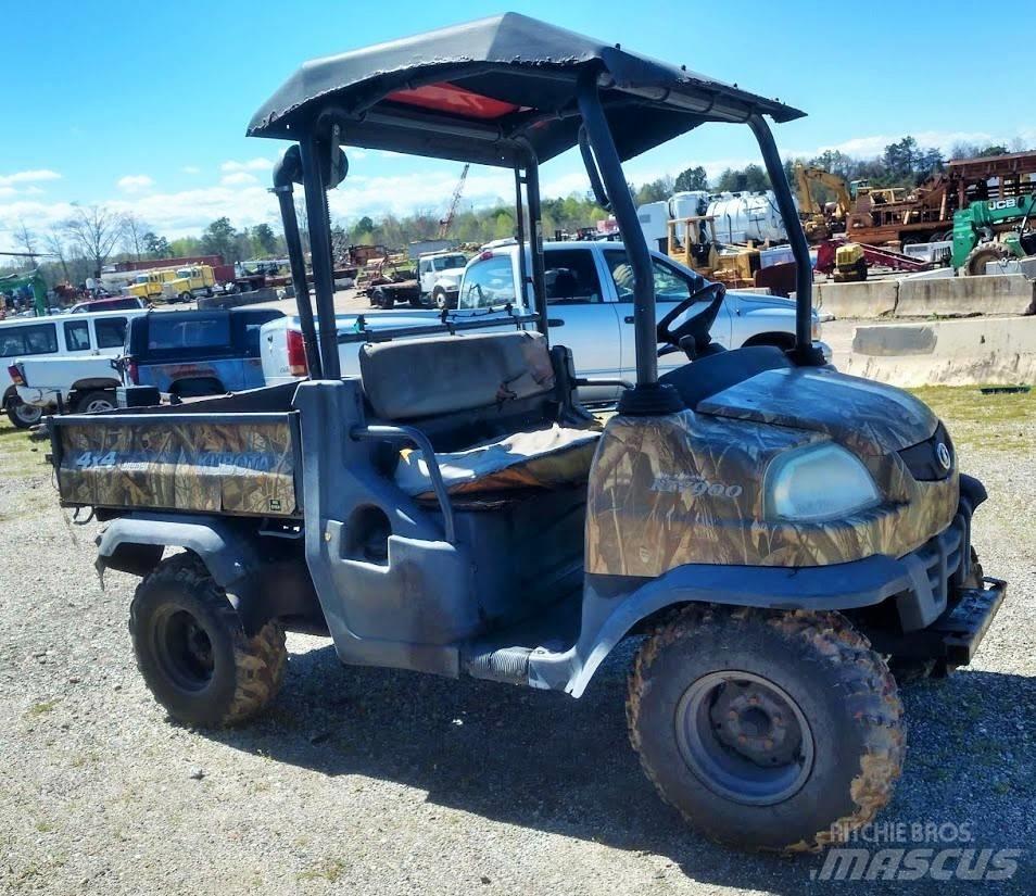 Kubota RTV 900 Комунални съоражения
