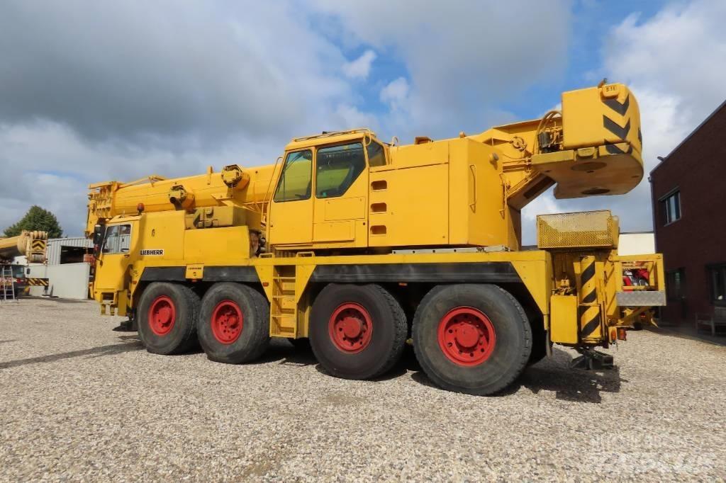 Liebherr LTM 1070-1 Всъдеходни кранове