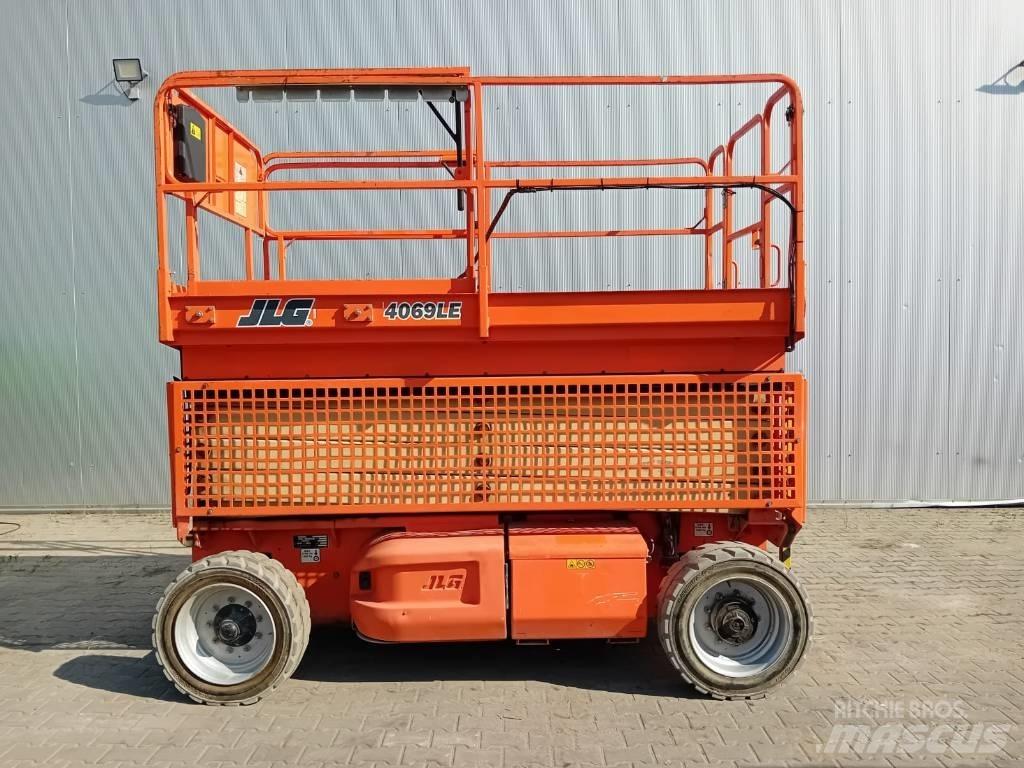 JLG 4069 LE Ножични работни платформи