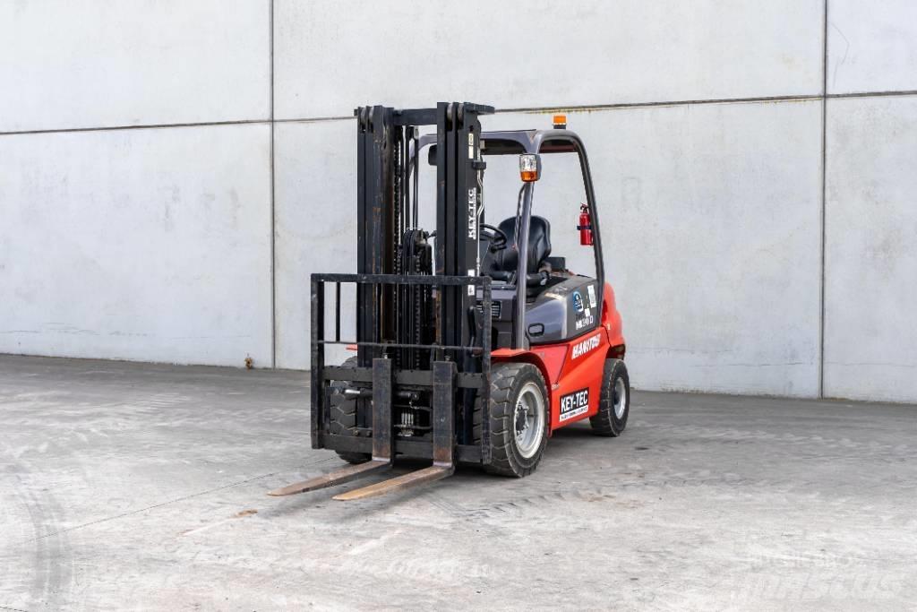 Manitou MI 30 D Дизелови камиони