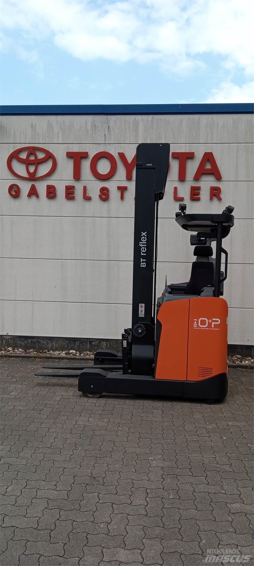 Toyota RRE 160H Ретрак/ Високоповдигач с изместване на вилката напред