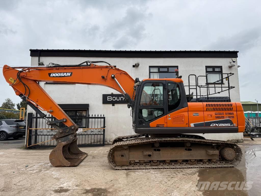Doosan DX 225 LC-5 Верижен екскаватор