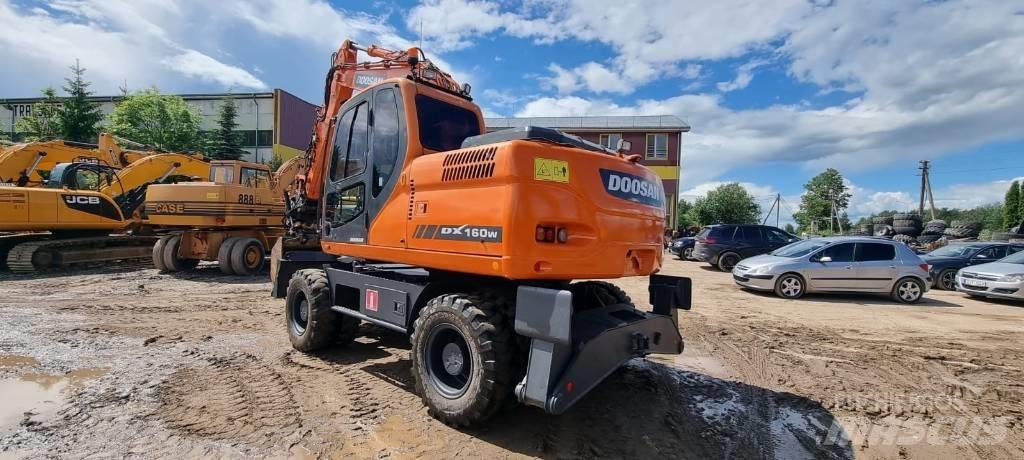 Doosan DX 160 W Колесни екскаватори