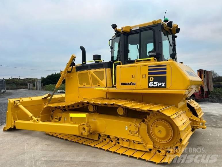 Komatsu D 65PX-18 Верижни булдозери
