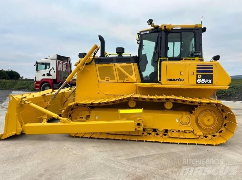 Komatsu D 65PX-18 Верижни булдозери
