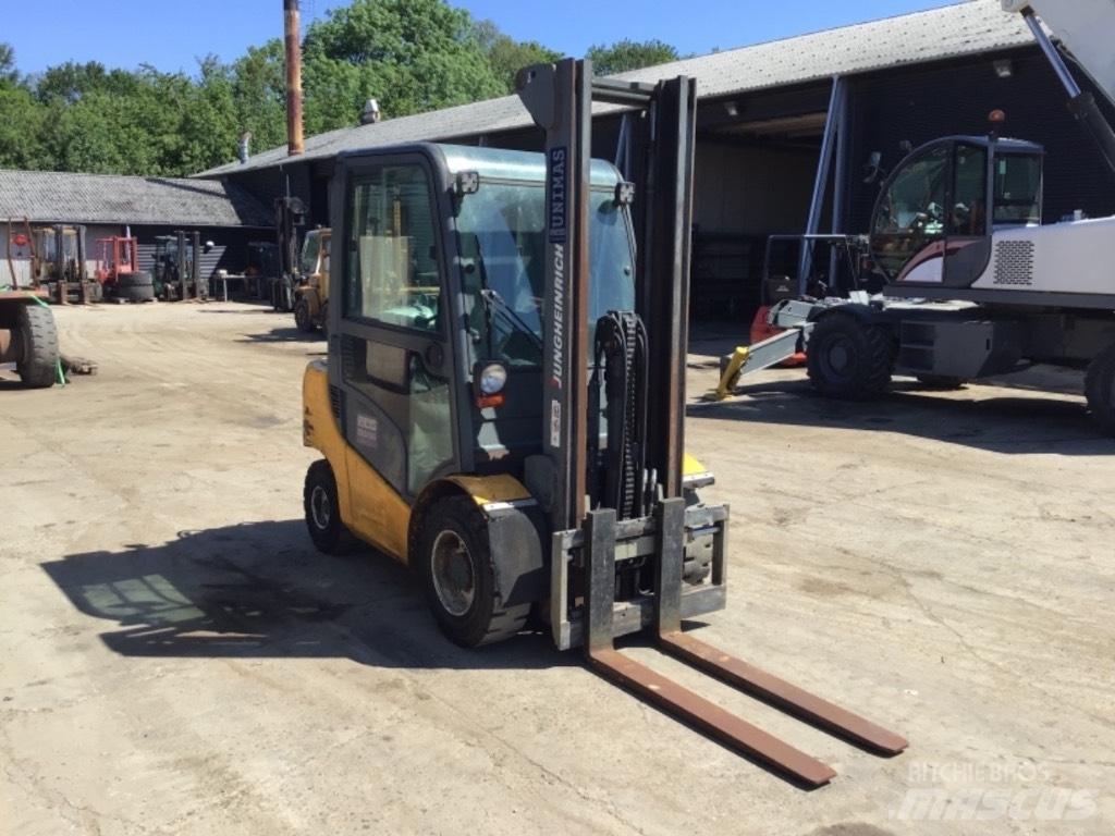 Jungheinrich EFG330 Други компоненти