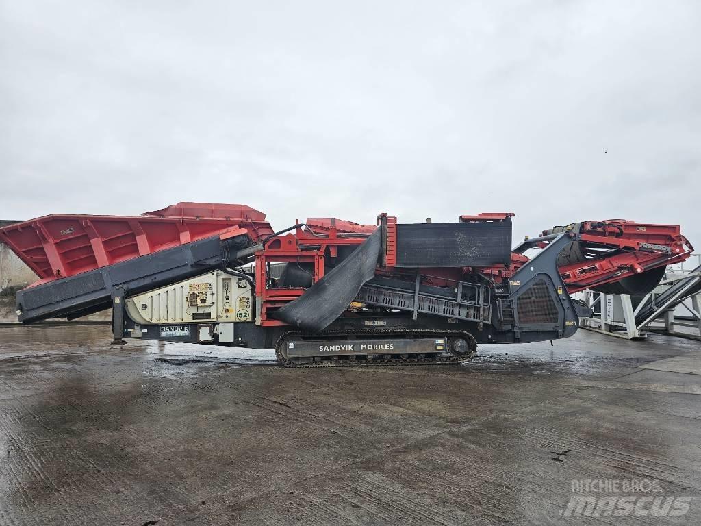 Sandvik QE 441 Мобилни скрийнери

