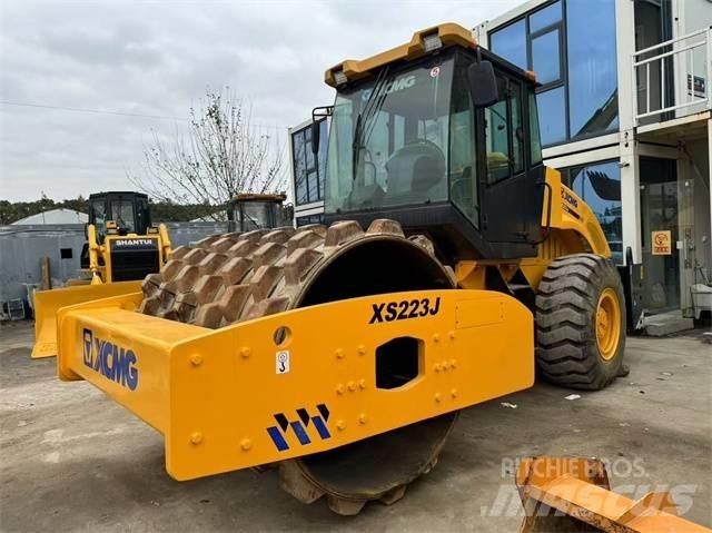 XCMG XS 223 J Еднобарабанни ролки
