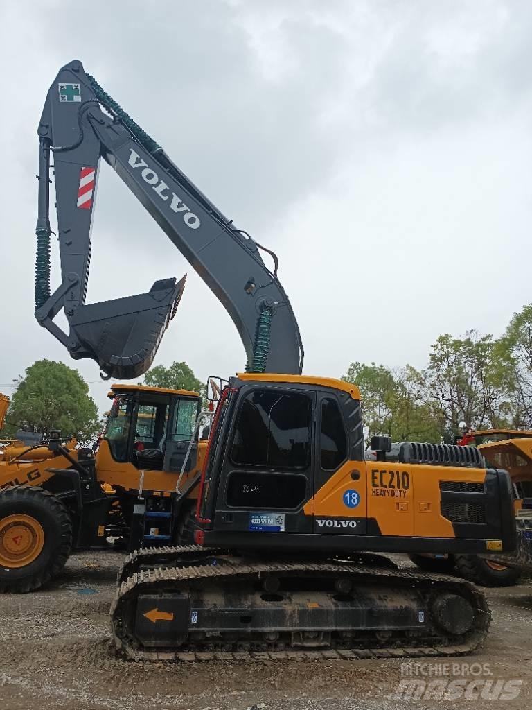 Volvo EC 210 Средни екскаватори 7т - 12т