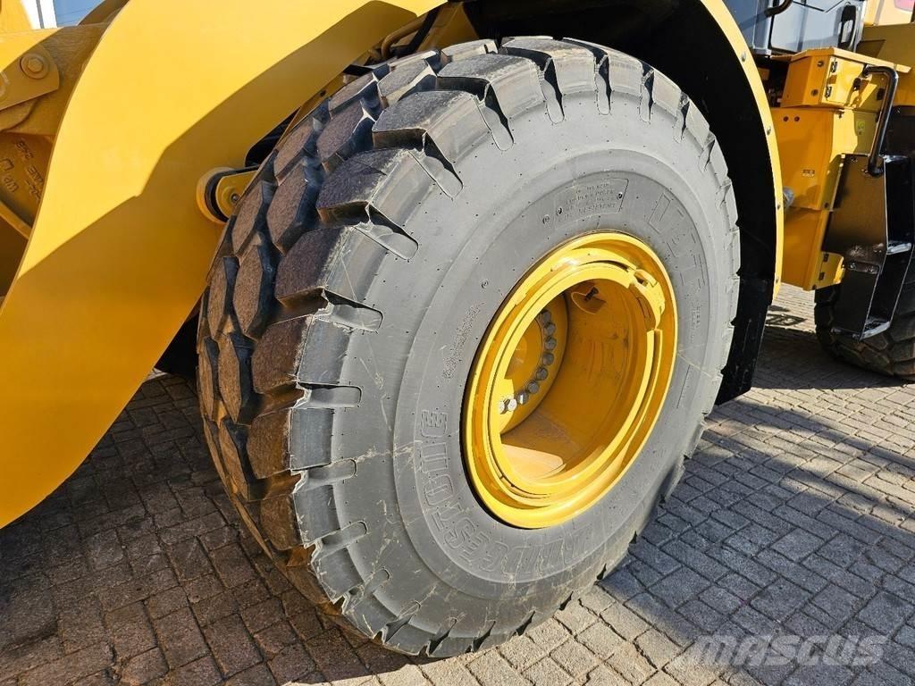 CAT 950L Колесни товарачи