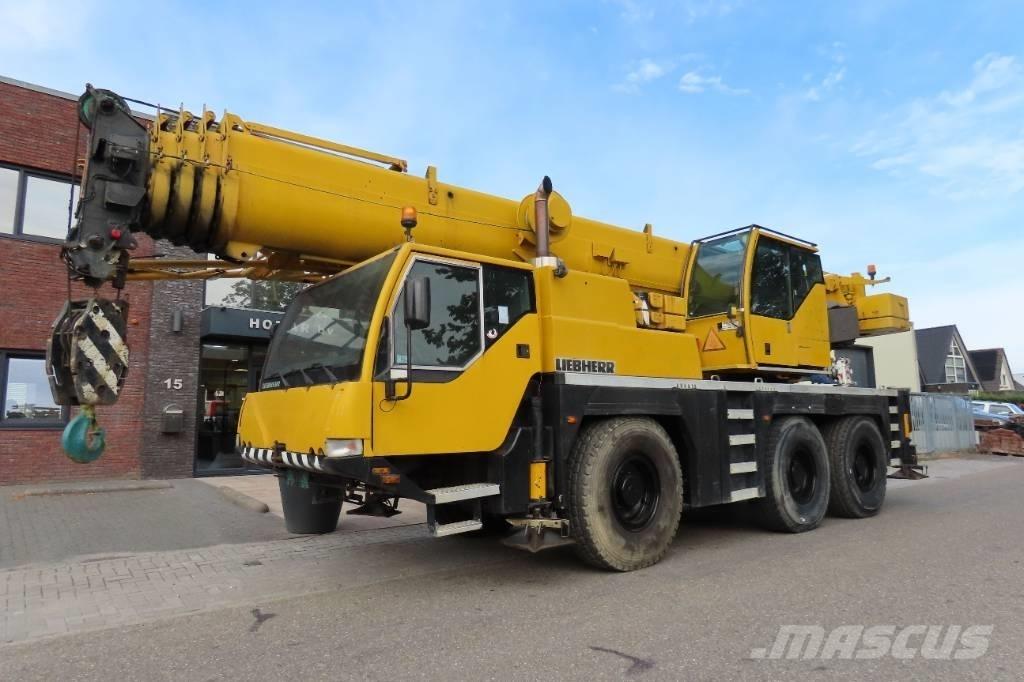 Liebherr LTM 1055-1 Всъдеходни кранове