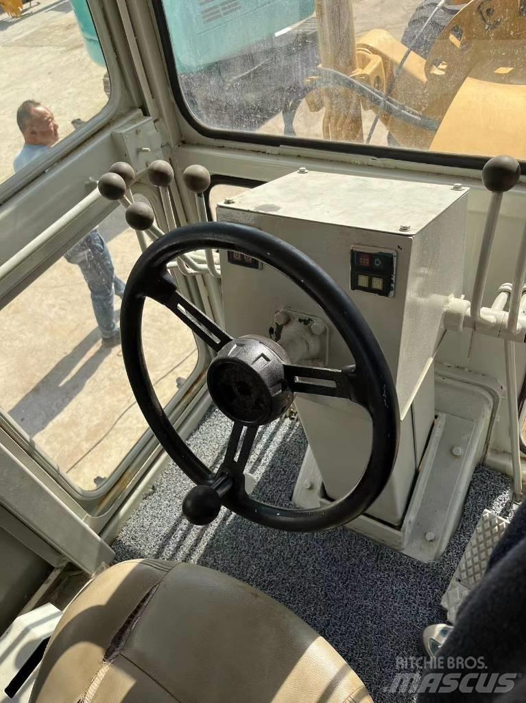 CAT 140 K Грейдери