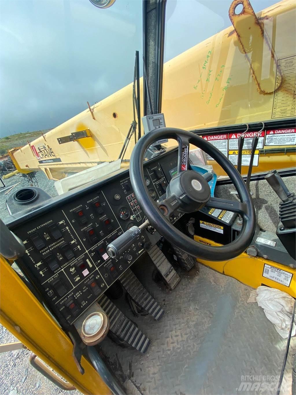 Grove RT880E Кранове за тежък терен