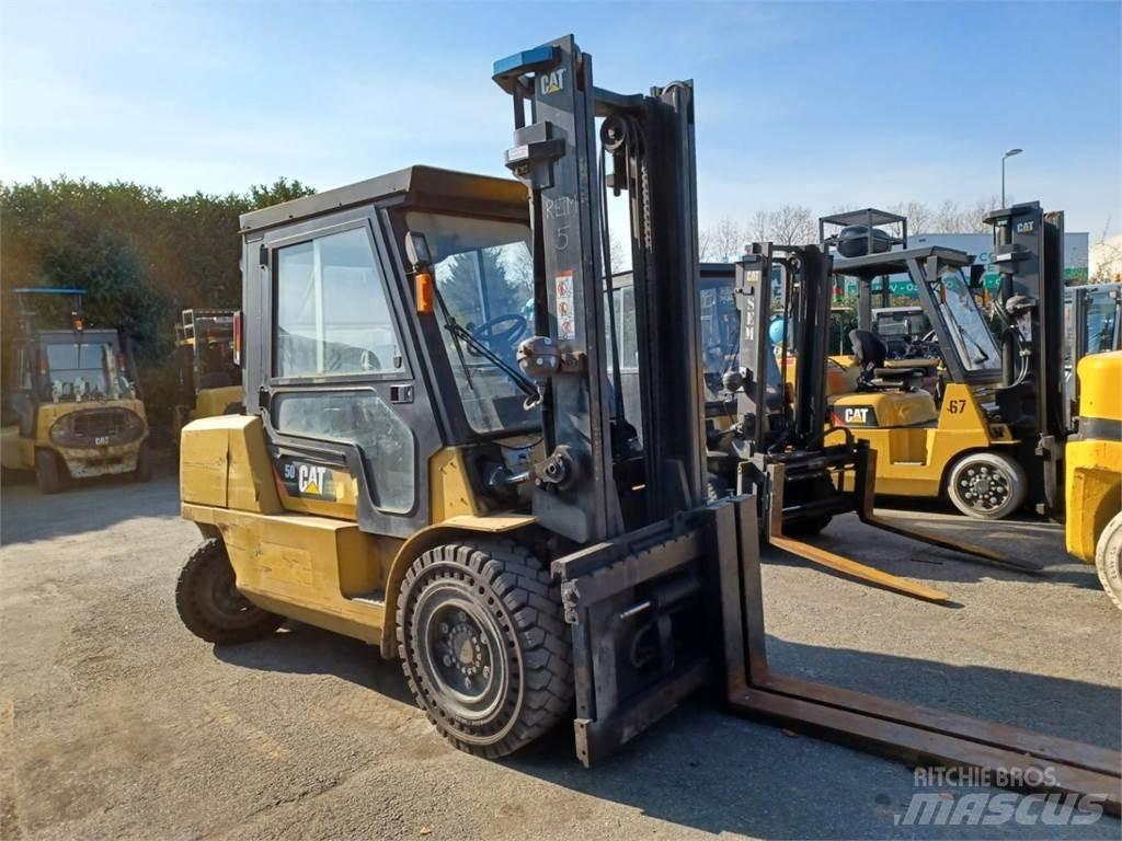 CAT DP50K2 Вилични кари-повдигачи - други