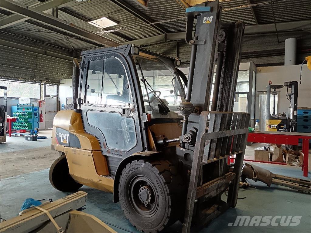 CAT DP50NT Вилични кари-повдигачи - други