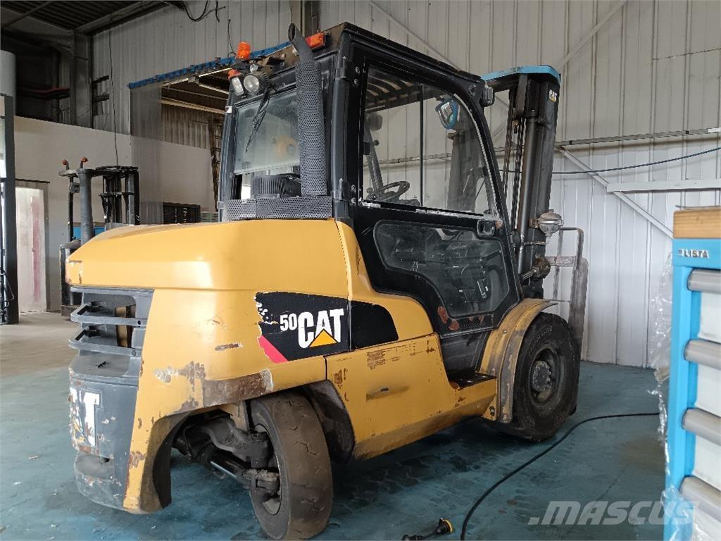 CAT DP50NT Вилични кари-повдигачи - други