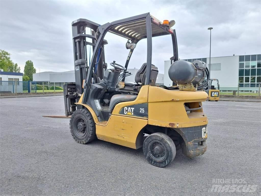 CAT GP25N Вилични кари-повдигачи - други