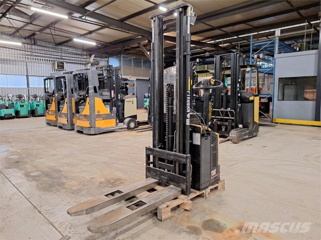 CAT NSP16N Колички високоповдигачи с теглич