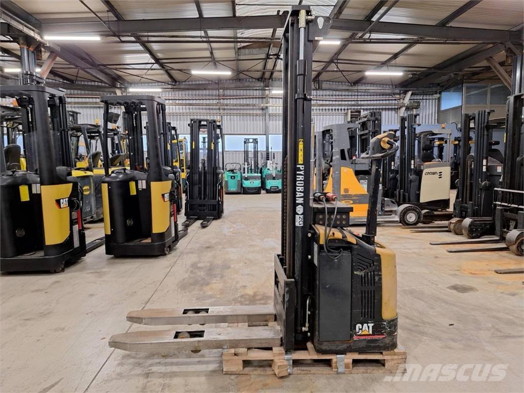 CAT NSP16N Колички високоповдигачи с теглич