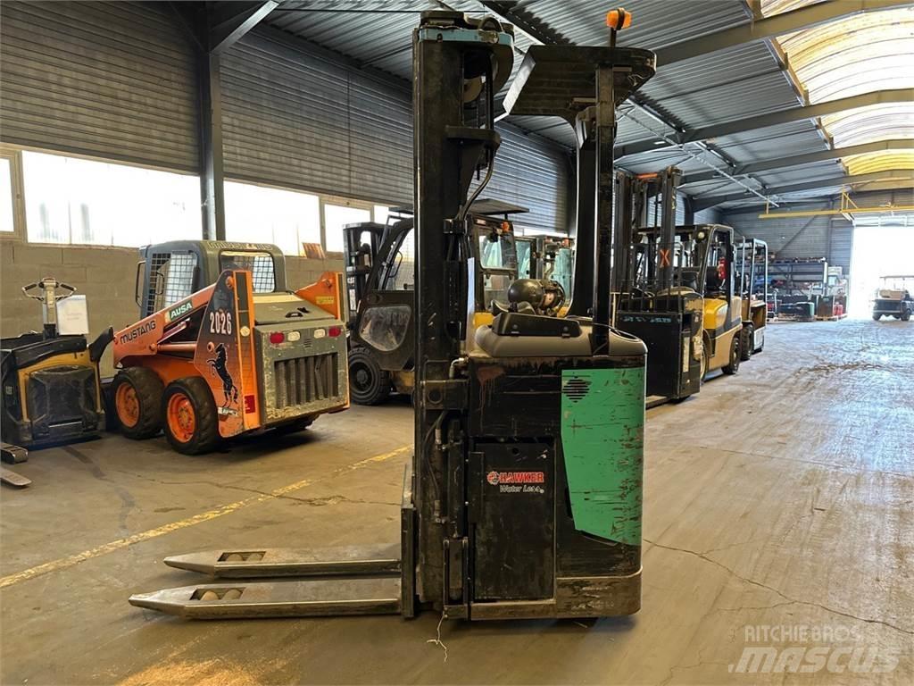 CAT NSR20N Самоходни товарачи