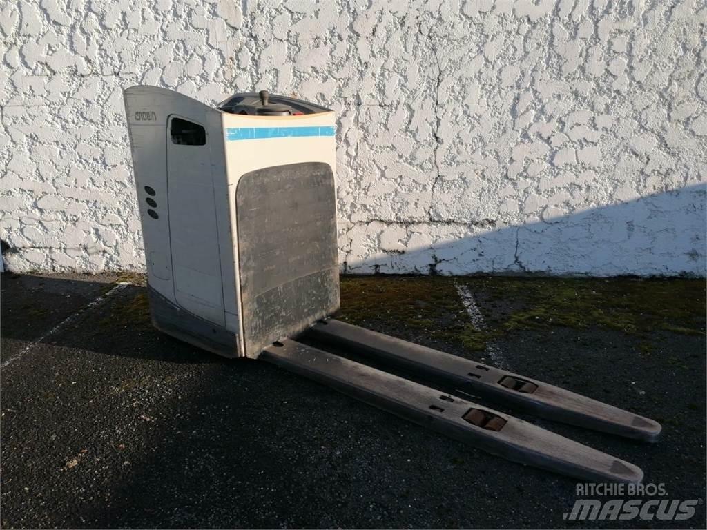 Crown RT4000 Самоходни товарачи