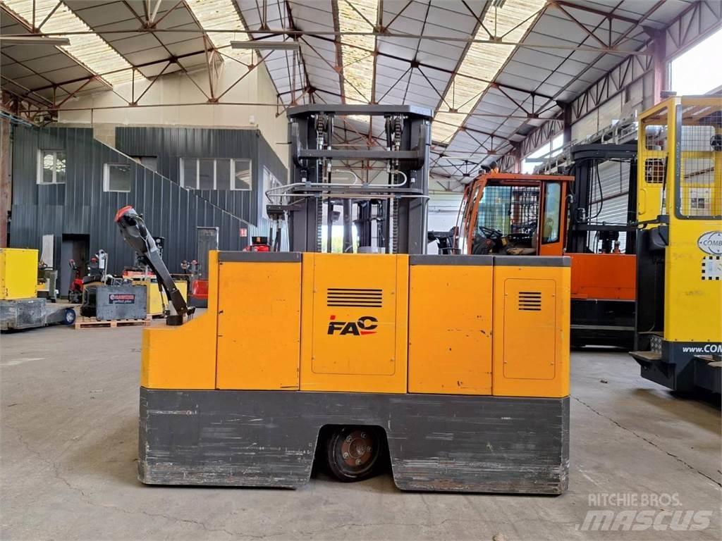 FAC 4VR 2510 Колички високоповдигачи с теглич
