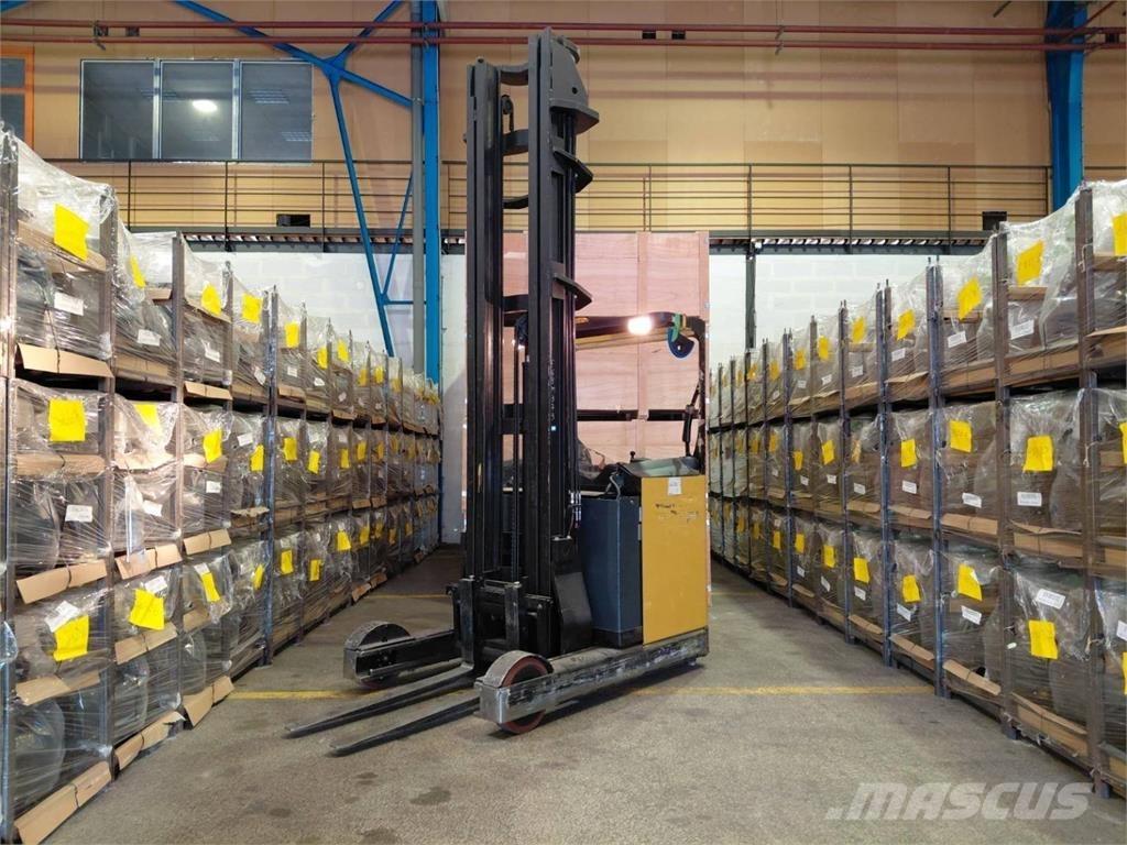 Hyster HYR2.0 Ретрак/ Високоповдигач с изместване на вилката напред
