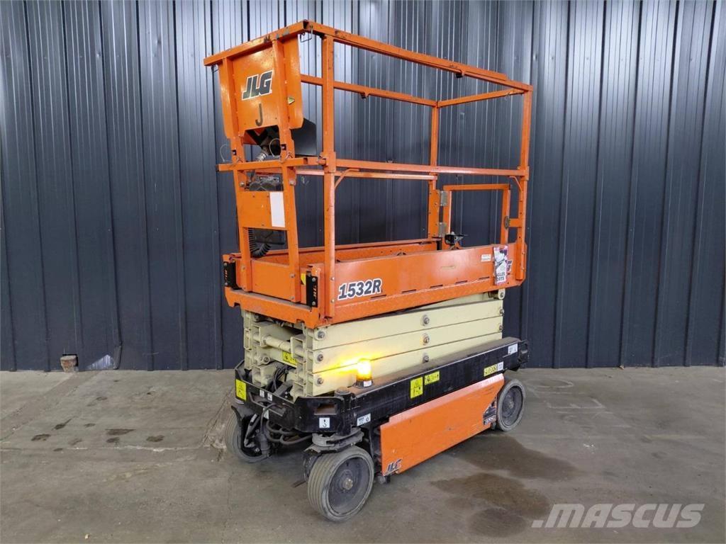 JLG 1532R Ножични работни платформи