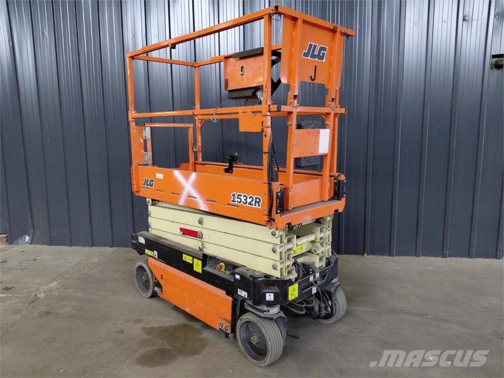 JLG 1532R Ножични работни платформи