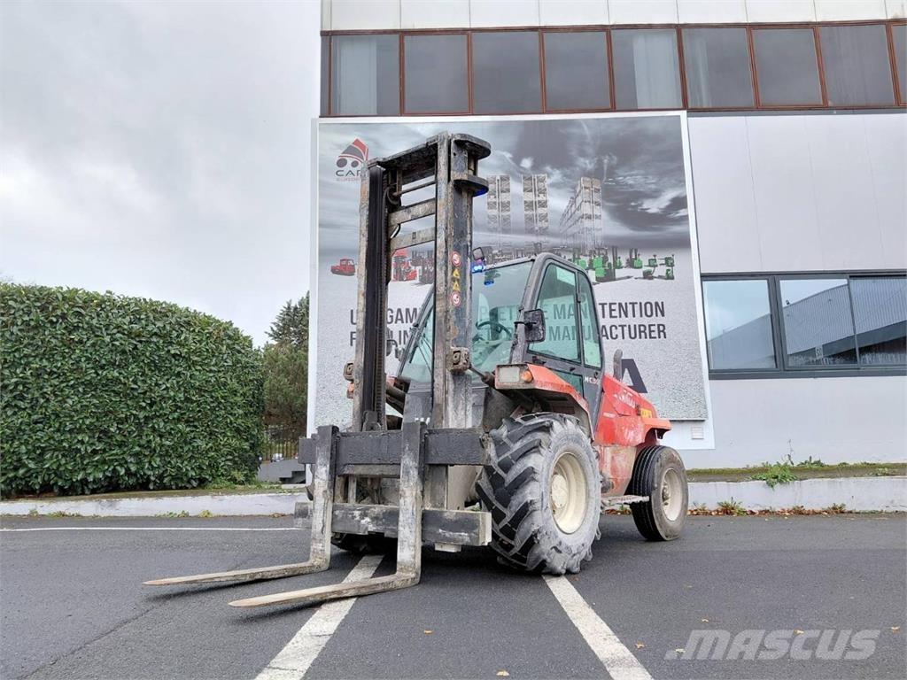 Manitou MC50 Камиони за херавни местности