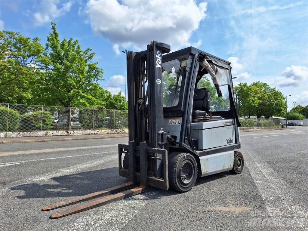 Yale ERP30 Вилични кари-повдигачи - други
