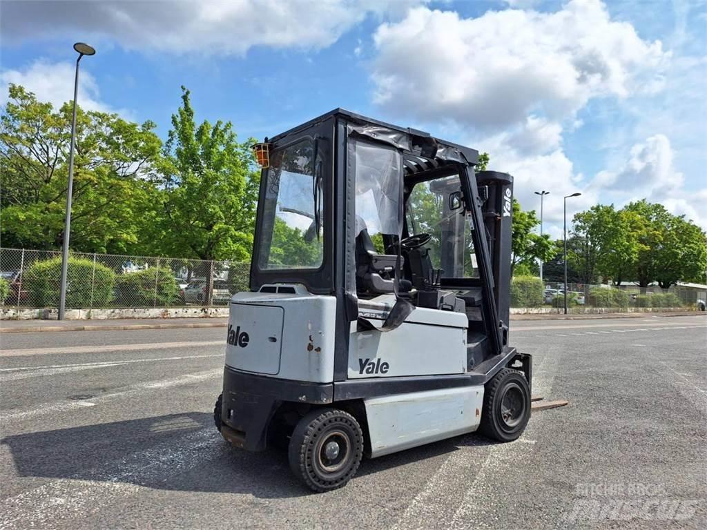 Yale ERP30 Вилични кари-повдигачи - други