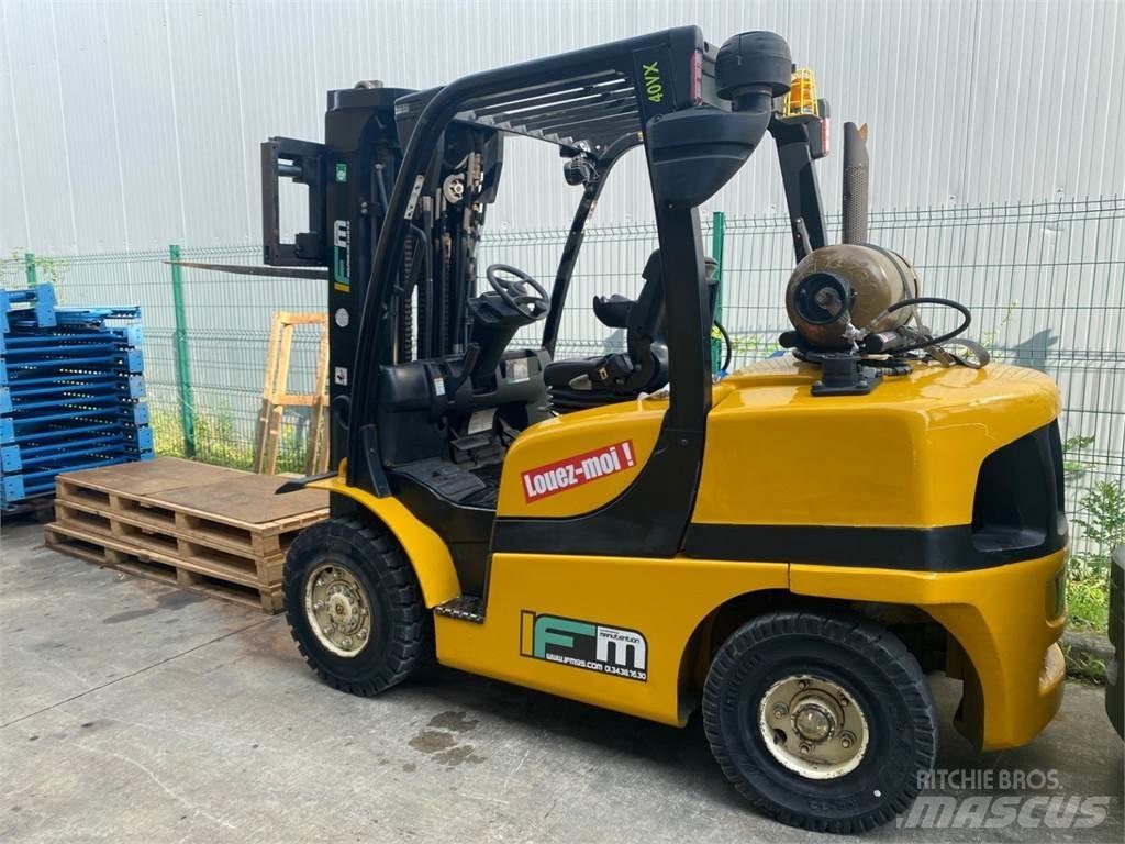 Yale GLP40VX5 Вилични кари-повдигачи - други